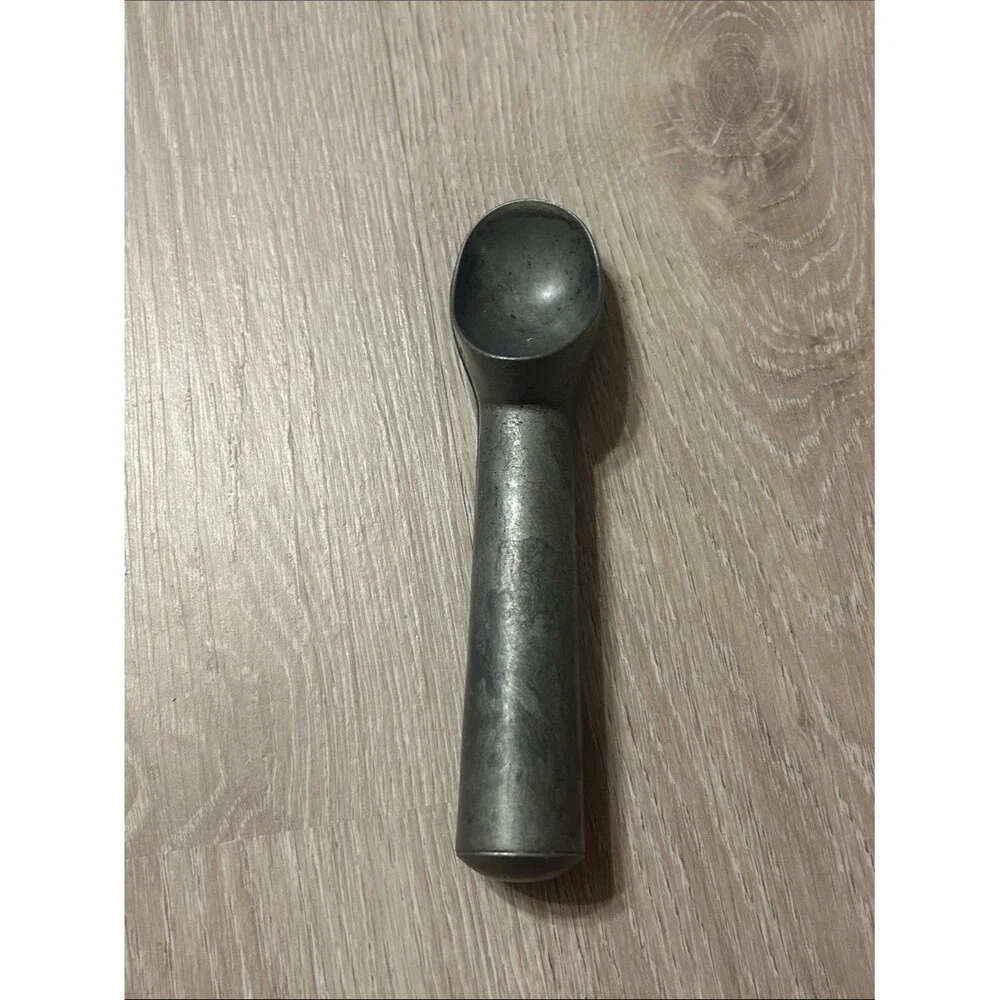 Zeroll Vintage 7in #4 Metal Ice Cream Scoop Authentic Vintage Zeroll
